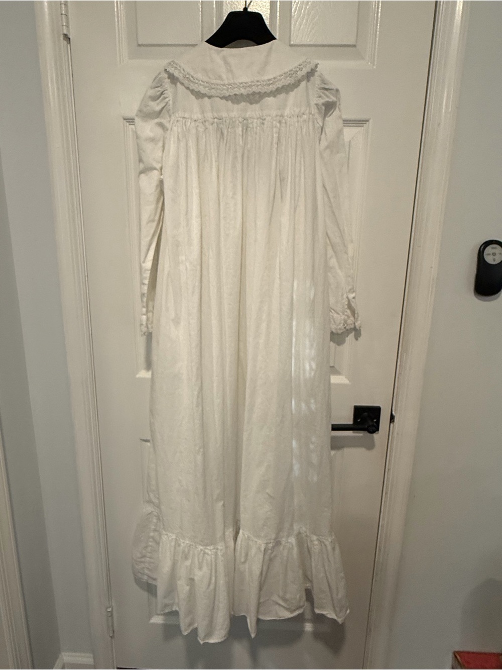 Vintage Eileen West Queen Anne’s Lace White Cotton Nightshirt Nightgown Pearl - Picture 11 of 12